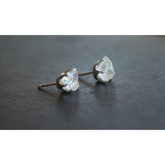 Sterling silver stud earrings, alternative diamond, uncut natural gemsto… - Picture 5 of 5